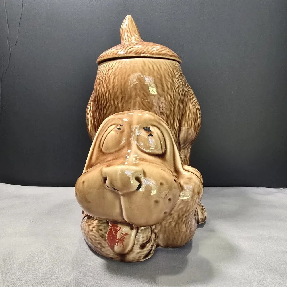 Vintage 1970s McCoy USA 0272 Hound Dog PUPPY CookieJar/Dog Treats Jar